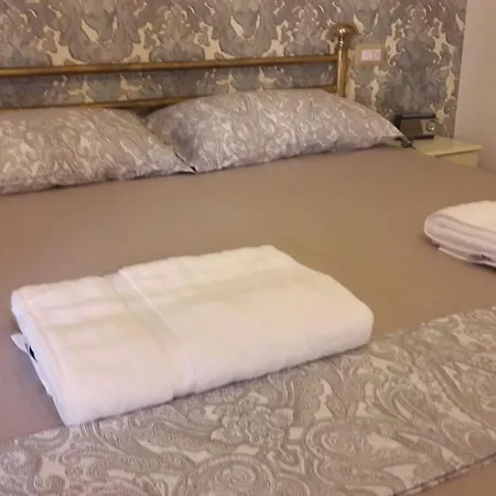 Ciao Bed And Kitchen ゲストハウス ヴェローナ